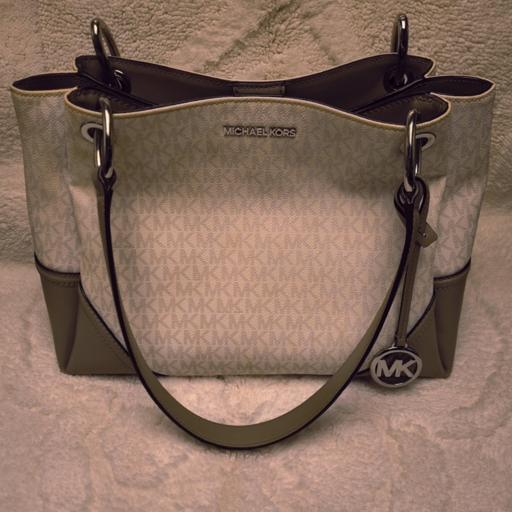 Michael Kors White Logo Shoulder Bag With Wallet